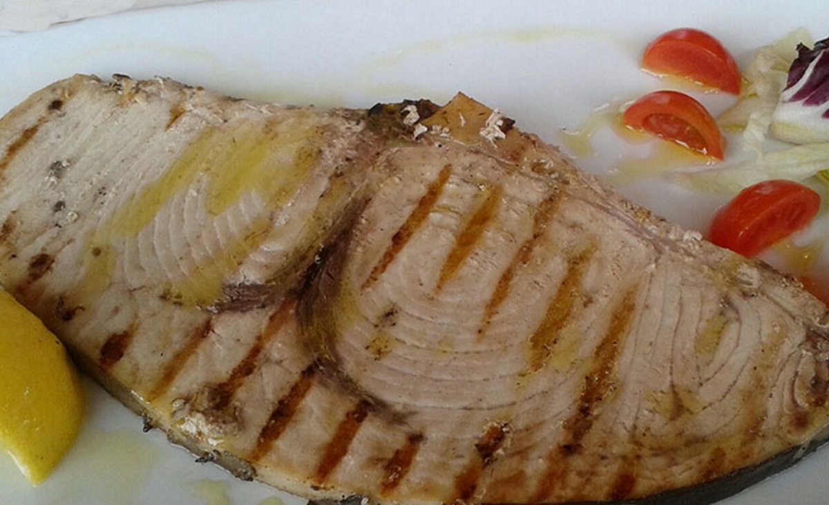 Piatto tipico della cucina delle Tremiti: pesce spada ai ferri