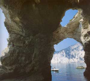 grotta bucata a Vignanotica